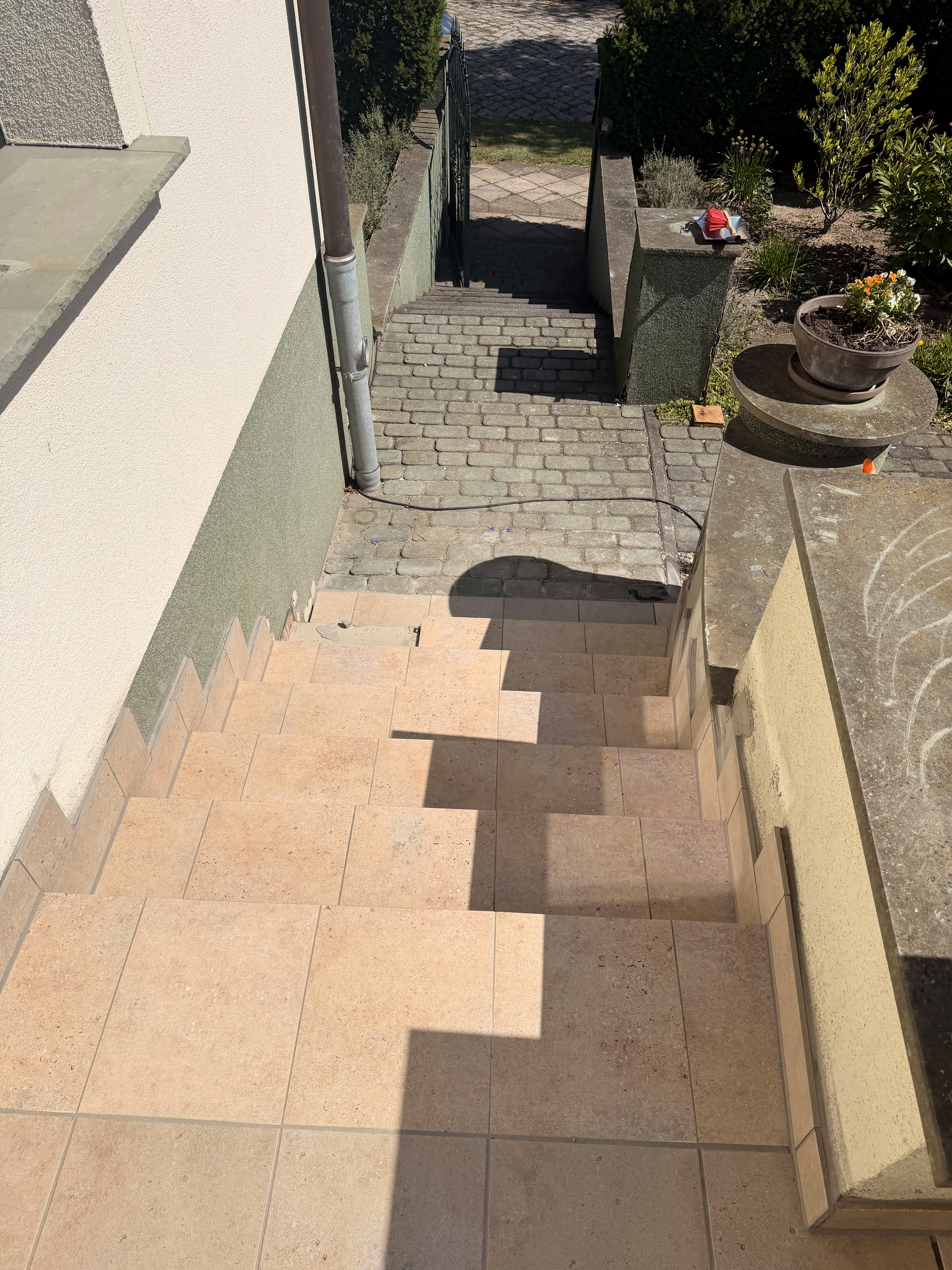 Außentreppe mit Entwässerung - Detailansicht 4